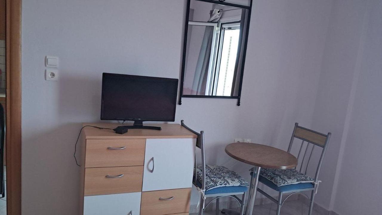 Casa Blu Apartment Nikiana Bagian luar foto